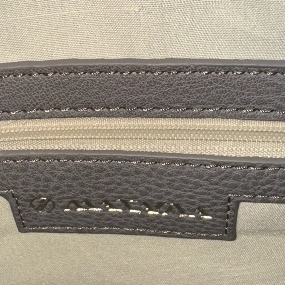 NWT! Manaola Hawaii Large Kaulu Tote Nihoku Stone - Picture 5 of 15